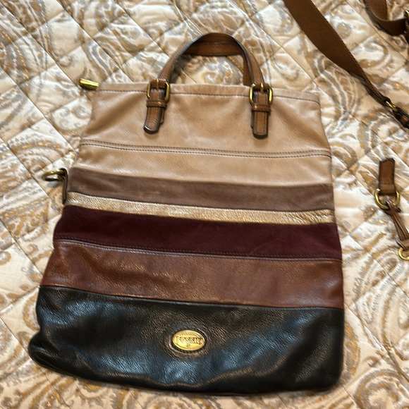Fossil Crossbody Purse - Picture 3 of 8